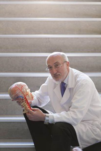 Ramón Cacabelos, en su laboratorio