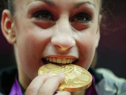 Wieber, con la medalla de oro.