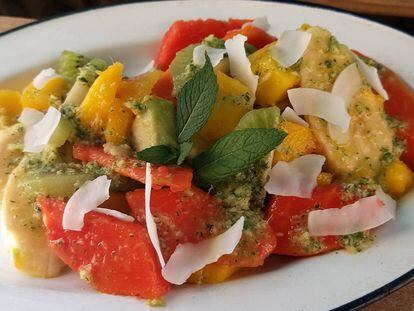 Ensalada de fruta, de primero