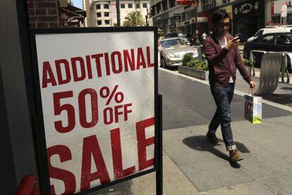 Una tienda de San Francisco (EE UU) ofrece descuentos del 50% en plena temporada.