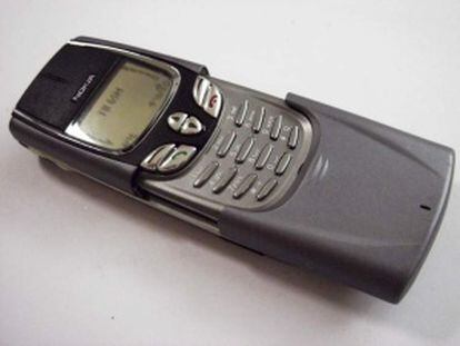 Es el superventas del universo 'vintage', el Nokia 8850 SIlver.