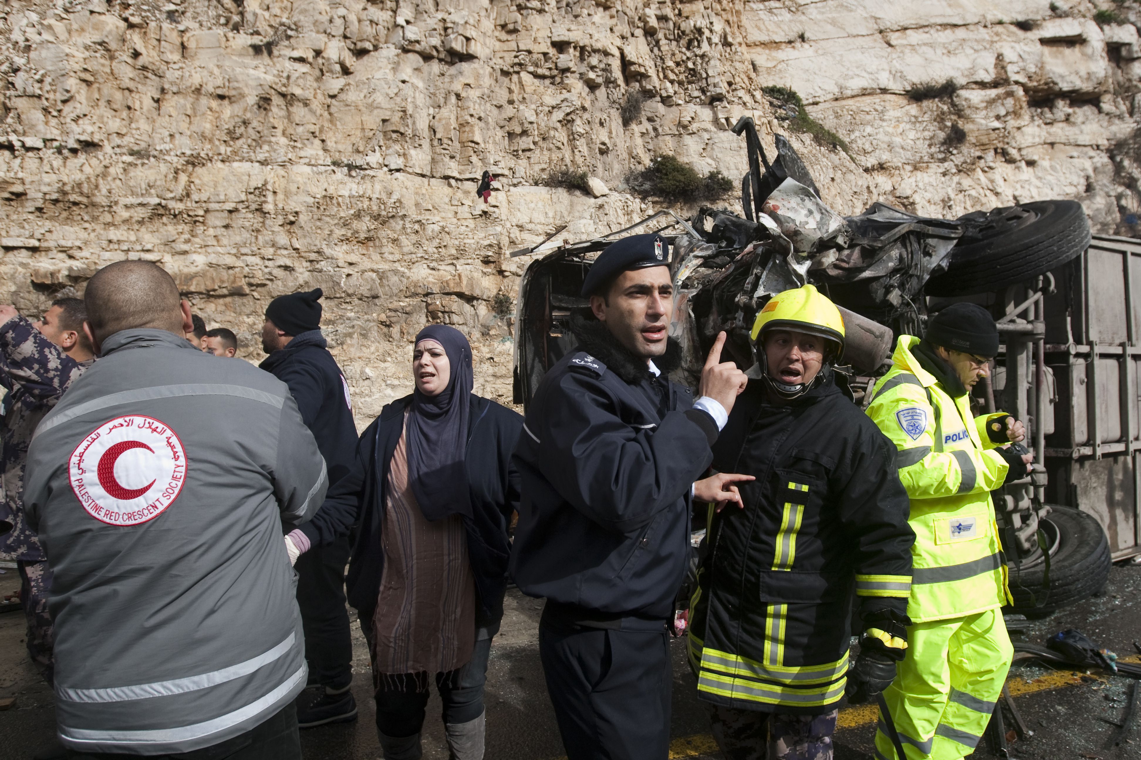 La terrible vida cotidiana bajo la ocupación israelí, las peripecias del conde de Villamediana, los mantras contra la inmigración y otros libros de la semana