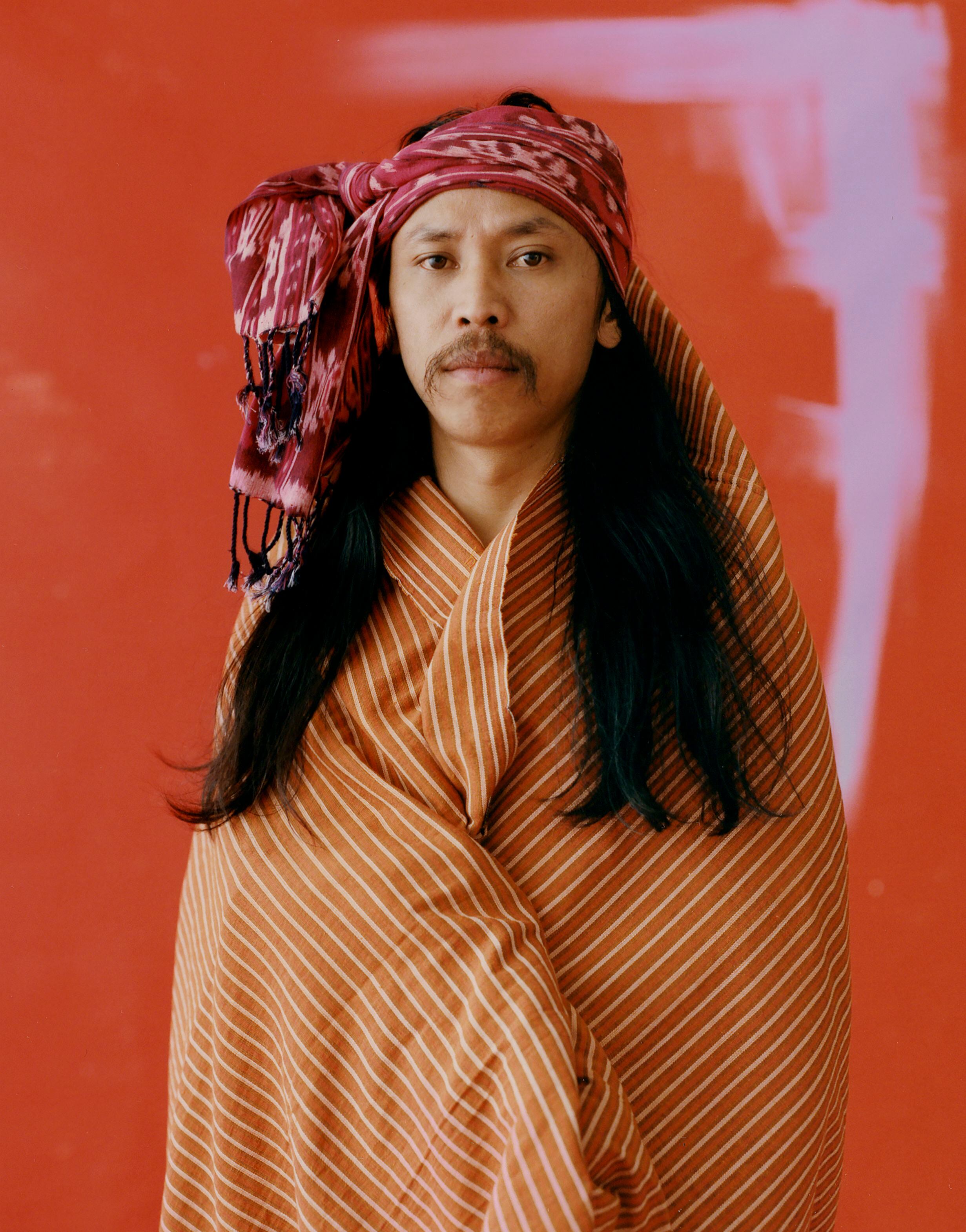 Kalfein Wuisan, indígena Minahasa (Sulawesi, Indonesia)