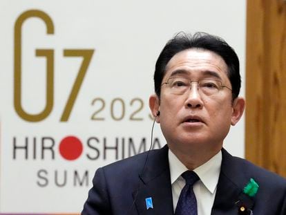 El primer ministro de Japón, Fumio Kishida, durante una conferencia de prensa de presentación del G-7, el pasado mes de abril en Tokio.