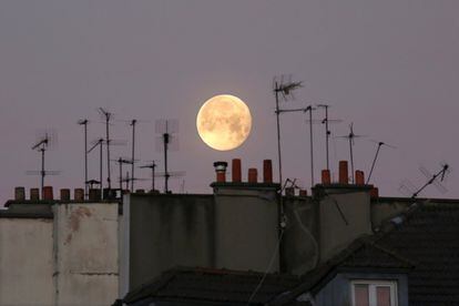 The Moon is a view of the sky and television antennas, in Paris (France).