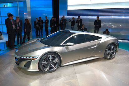 El Acura NSX Concept es un prototipo con mecánica híbrida que podría llegar al mercado en 2014. En Europa se vendería como Honda NSX.