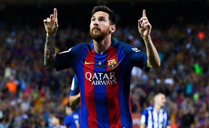 Messi celebra un gol en la final de Copa entre Barça y Alavés.
