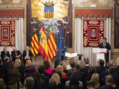 El presidente de la Generalitat, Carlos Mazón, durante la celebración del Día de la Constitución organizada por el Gobierno Valenciano en Castellón.