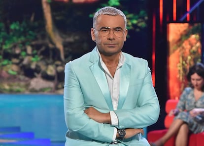 El presentador Jorge Javier Vázquez en el plató de 'Supervivientes' (Telecinco), espacio que presenta desde 2011 y ha revitalizado con un estilo tan inimitable como criticado.