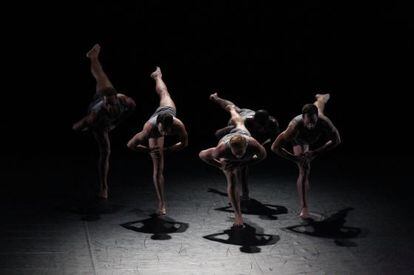 Un momento de la coreografía 'Rust', de Nacho Duato, representada por Martha Graham Dance Company.