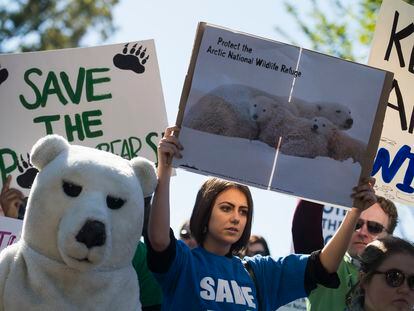 Protesta contra las perforaciones en el Refugio Nacional de Vida Silvestre del Ártico, el pasado octubre.