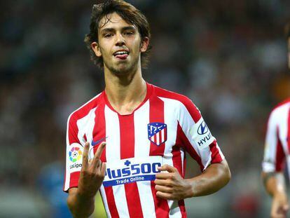 João Felix celebra el segundo de sus goles a la Juventus de Turín en el partido del pasado domu¡ingo celebrado en Estocolmo. En vídeo, declaraciones de Diego Simeone.