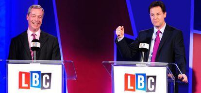 Los pol&iacute;ticos brit&aacute;nicos Nick Clegg (der) y Nigel Farage durante el debate de este mi&eacute;rcoles.