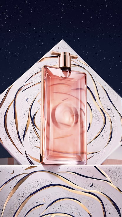 Este es el perfume floral para regalar esta Navidad a las mujeres que