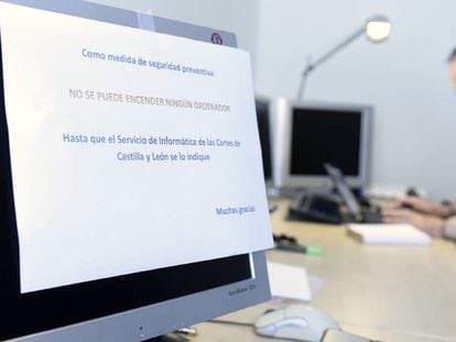 Los protocolos de seguridad puestos en marcha en las Cortes de Castilla y León para evitar el ciberataque dejó ayer la Cámara autonómica sin acceso a internet.