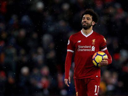 Salah celebra sus cuatro goles y la victoria ante el Watford.