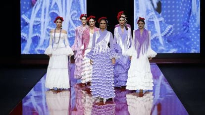 Propuesta de Pilar Vera en el Salón Internacional de la Moda Flamenca, Simof, celebrado en Sevilla en febrero. 