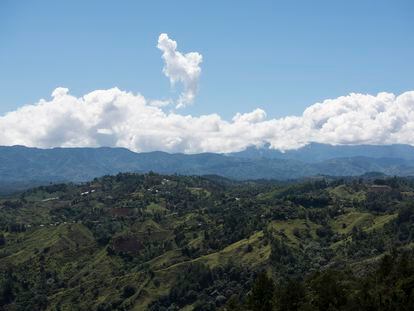 Vista de las estribaciones de la Cordillera Central, en la comarca de Jarabacoa.