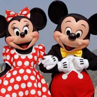 Los personajes de Walt Disney, Mickey y Minnie Mouse