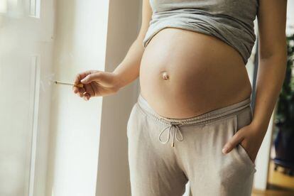 Un tercio de las mujeres embarazadas sigue fumando durante la