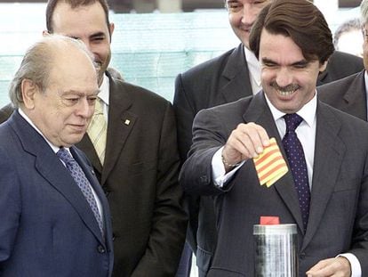 Jordi Pujol y José María Aznar en la inauguración de una depuradora en 2002.