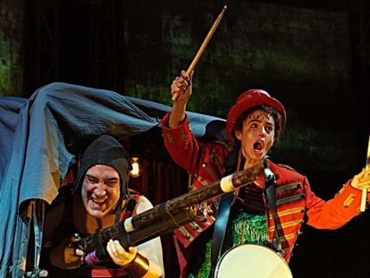 Una escena de la obra teatral 'La Strada', dirigida por Mario Gas.