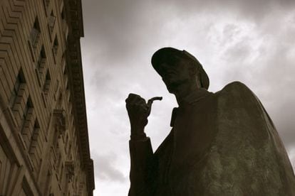 Estatua de Sherlock Holmes en Londres.