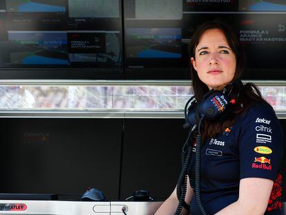 Hannah Schmitz, en el muro de Red Bull en el circuito de Hungría, en julio.