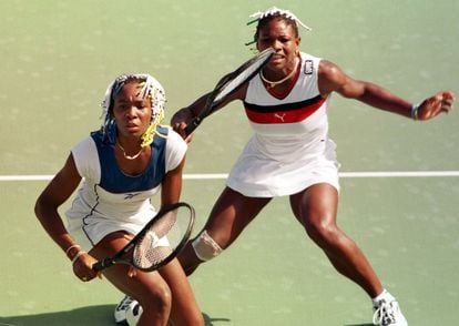 Venus (izquierda) y Serena Williams en el Open de Australia de 1998.