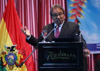 El relator especial de Naciones Unidas sobre los Derechos de los Pueblos Indígenas, James Anaya, habla en La Paz (Bolivia).
