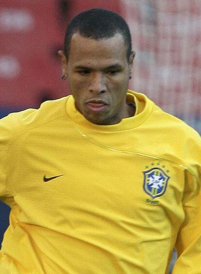 Luis Fabiano.