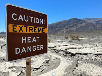 A warning sign for extreme heat in Death Valley, California.