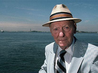 Isaac Bashevis Singer (1904-1991), en Manhattan en 1986.