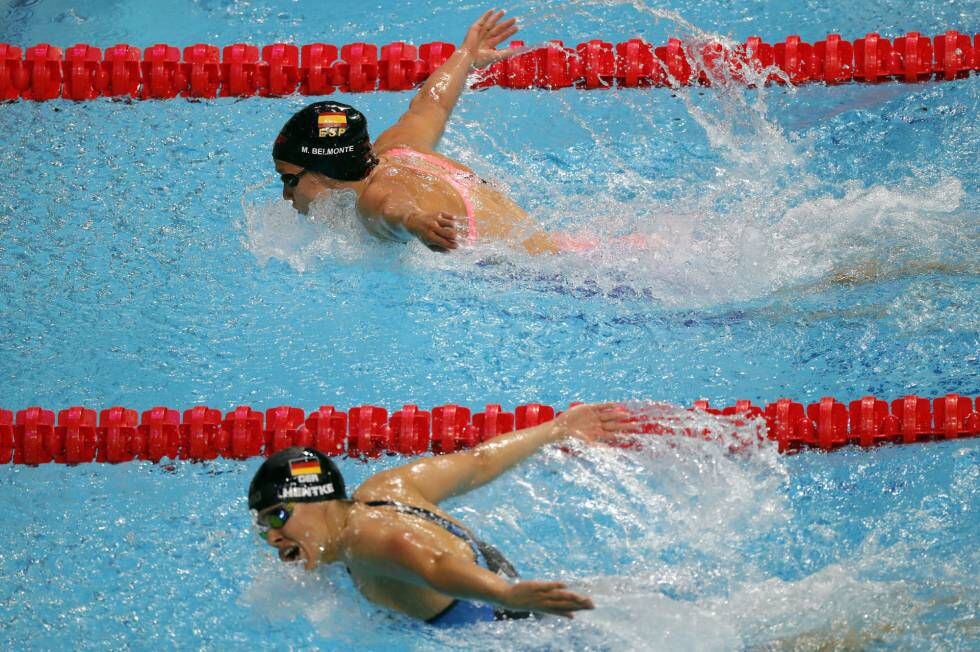 Belmonte, arriba, y la alemana Hentke, durante la final de 200 mariposa.