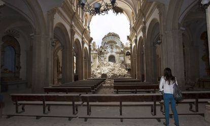 La iglesia de Santiago, en Lorca (Murcia), tras los terremotos de 2011.