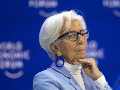 La presidenta del BCE, Christine Lagarde, durante la sesión plenaria del Foro de Davos.