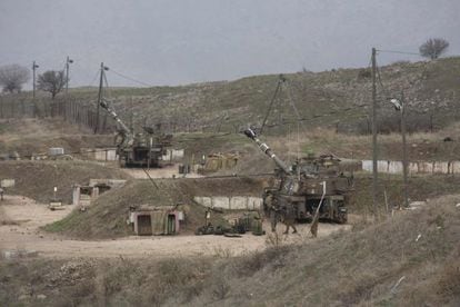 Soldados israelíes en alerta, este domingo en Kiryat Shmona.