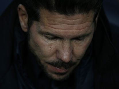 Simeone,durante el partido del pasado martes en el Camp Nou.