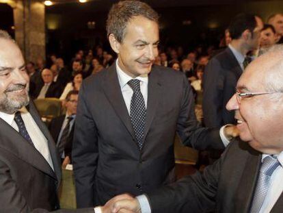 El presidente de PRISA, Ignacio Polanco, El presidente de Asturias, Vicente Álvarez Areces y José Luis Rodríguez Zapatero.