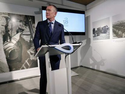 El presidente del Grupo Aguas de Valencia, Eugenio Calabuig, durante la inauguraci&oacute;n de la exposici&oacute;n &quot;Hechos de agua&quot;.