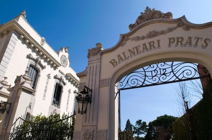 Entrada del balneario Prats, en Caldes de Malavella (Girona).
