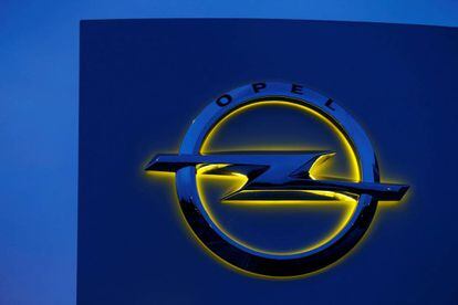 Logo de Opel en la sede de Ruesselsheim.