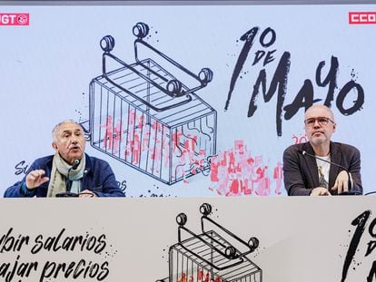 Los secretarios generales de UGT y CC00, Pepe Álvarez (i), y Unai Sordo (d), durante una rueda de prensa en Madrid el pasado 20 de abril con motivo de la celebración del Primero de Mayo.