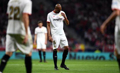N'Zonzi se lamenta durante la final.