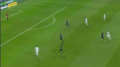 La entrada de Özil dispara a los de Mourinho ante un Rayo Vallecano que tardó en darse por vencido. <strong><a href="http://www.elpais.com/buscar/liga-bbva/videos">Vídeos de la Liga BBVA</a></strong> 