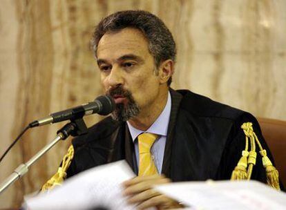 El juez Oscar Magi, preside el juicio en Milán contra los vuelos de la CIA