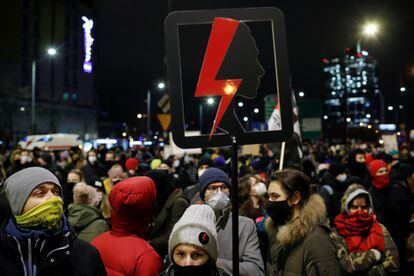 Manifestación en Varsovia contra la reforma del aborto este miércoles. 