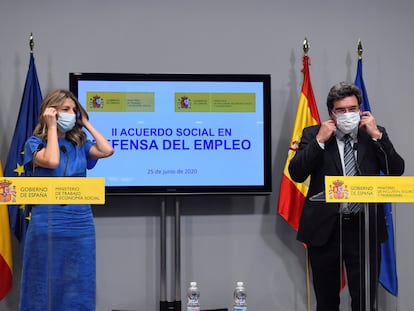 La ministra de Trabajo, Yolanda Díaz, y el ministro de Inclusión, Seguridad Social y Migraciones, José Luis Escrivá, el 18 de septiembre.