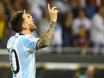 Messi celebra uno de sus goles ante Panam&aacute;. 