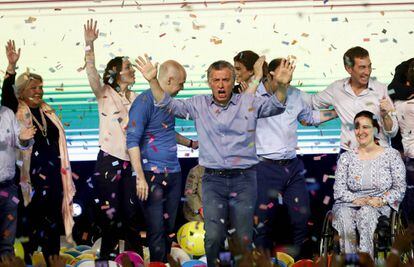 Mauricio Macri celebra el triomf de l'oficialisme en les eleccions legislatives a l'Argentina.